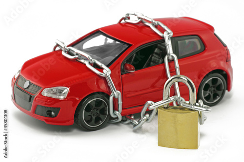 Photo: auto mit kette auto mit kette