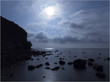 Acantilados a la luz de la luna
