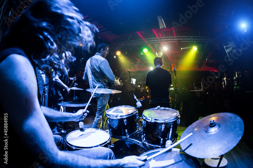 Photo: musicians play on stage musicians play on stage