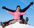 Foto: Happiness father with daughter in winter park Happiness father with daughter in winter park
