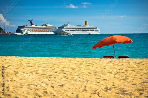 Photo: Beautiful beach in Philipsburg, Saint Martin, Carribean Islands Beautiful beach in Philipsburg, Saint Martin, Carribean Islands