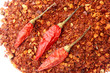 Foto: Red hot chili pepper with dried chilies Red hot chili pepper with dried chilies