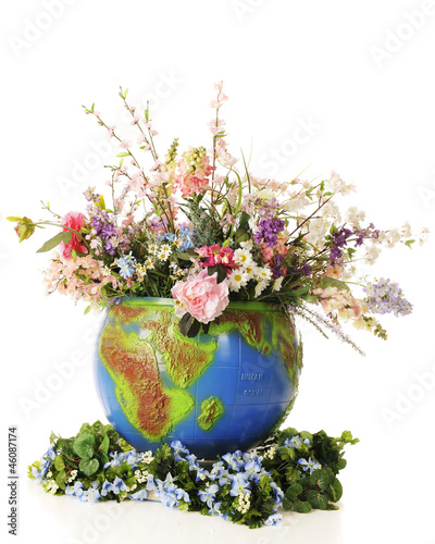 Photo: Overflowing Green Earth Overflowing Green Earth