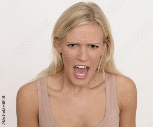 Photo: Schreiende Frau Schreiende Frau