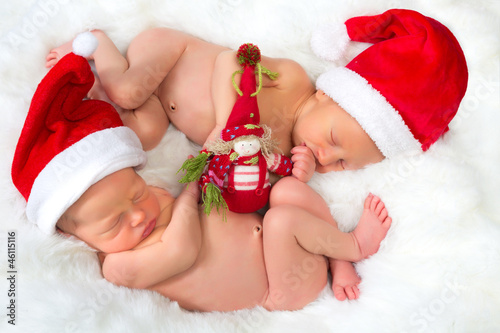 Photo: Christmas twin babies Christmas twin babies
