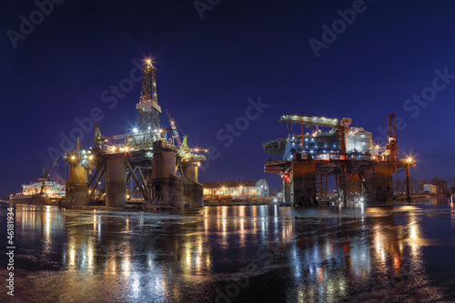 Photo: Oil Rigs at night Oil Rigs at night