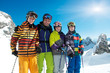Gruppe Skifahrer– Mann mit Teenagern