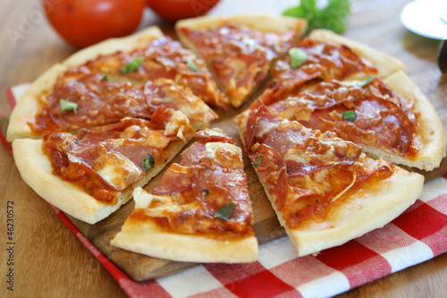 Photo: Salami Pizza Salami Pizza