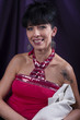 Photo: femme brune souriante femme brune souriante