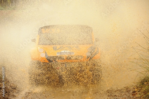 Photo: 4x4 mud splash 4x4 mud splash