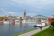 Eiserner Steg und Kaiserdom in Frankfurt am Main