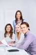 ein junges team im büro