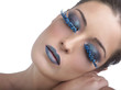 Beauty con trucco azzurro