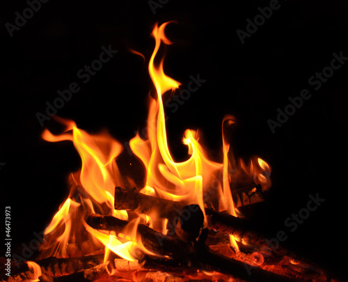 Photo: Lagerfeuer, offenes Feuer, Flammen, Glut Lagerfeuer, offenes Feuer, Flammen, Glut