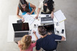 Estudiantes trabajando
