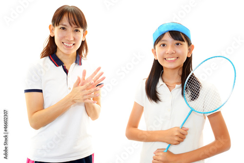 Photo: 笑顔の女の子とコーチ(バトミントン) 笑顔の女の子とコーチ(バトミントン)