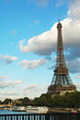 Photo: Tour Eiffel con delle nuvole, Parigi, Francia Tour Eiffel con delle nuvole, Parigi, Francia