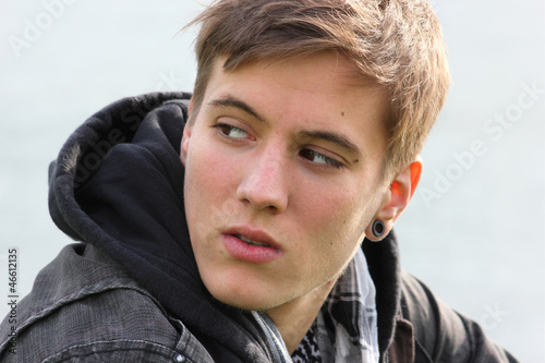 Photo: Junger Mann Junger Mann