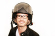 Rollerfahrer mit seinem Helm