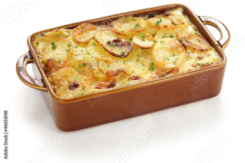 Photo: potato gratin, gratin dauphinois, french cuisine potato gratin, gratin dauphinois, french cuisine