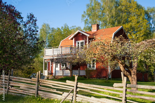 Photo: Typisches rotes Holzhaus in Småland, Schweden Typisches rotes Holzhaus in Småland, Schweden