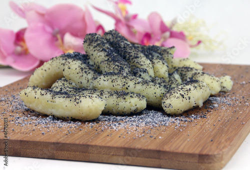 Photo: Mohnnudeln mit Mohn und Zucker Mohnnudeln mit Mohn und Zucker