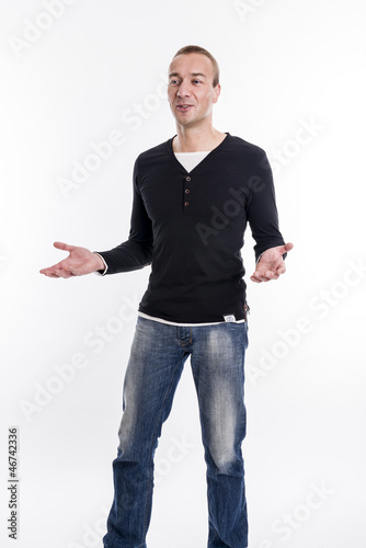 Photo: Der Erklärbär - Mann beim erklären mit rhetorischer Geste Der Erklärbär - Mann beim erklären mit rhetorischer Geste