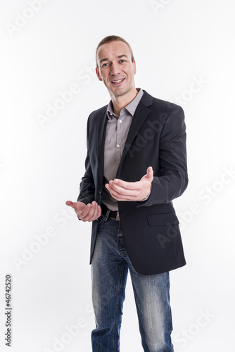Photo: Der Erklärbär - Mann beim erklären mit rhetorischer Geste Der Erklärbär - Mann beim erklären mit rhetorischer Geste