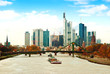 Grandiose Frankfurter Skyline vom Main aus gesehen