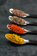 4 Gewürze auf Löffeln/ 4 Spices on spoons