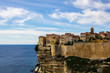 Bonifacio au bord de la falaise