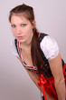 junge frau mit dirndl