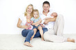 glückliche familie