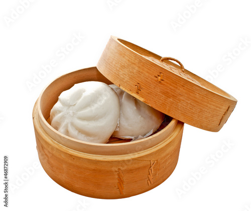 Photo: Chinese bun in bamboo basket Chinese bun in bamboo basket