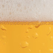 Bier im Glas mit Schaumkrone