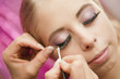 Pose de faux cils - maquillage