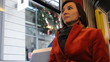 Video: Businessfrau in der Strassenbahn Businessfrau in der Strassenbahn