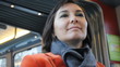 Video: Businessfrau in der Strassenbahn Businessfrau in der Strassenbahn