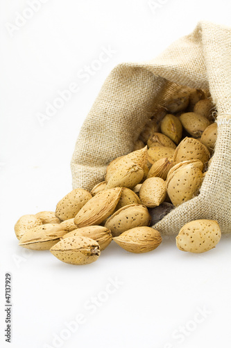 Photo: mandorle mandorle