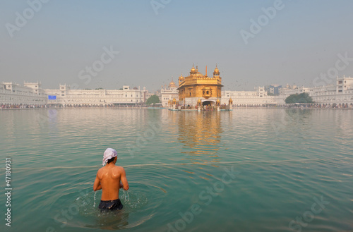 Photo: goldener Tempel in Amritsar goldener Tempel in Amritsar