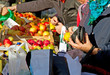 Einkauf auf dem Wochenmarkt