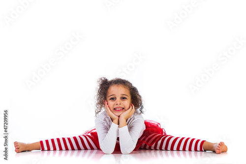 Photo: Young kid doing the splits Young kid doing the splits