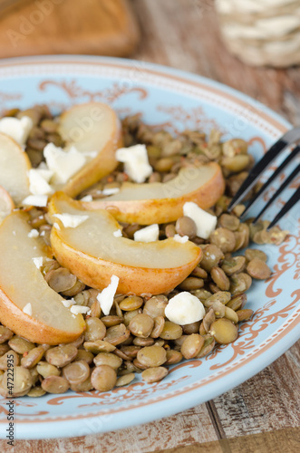 Photo: Lentil salad with caramelized pears and blue cheese Lentil salad with caramelized pears and blue cheese