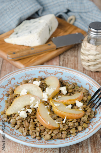 Photo: Lentil salad with caramelized pears and blue cheese Lentil salad with caramelized pears and blue cheese