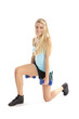Lachende Frau beim Hanteltraining