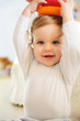 Foto: Baby boy playing indoors Baby boy playing indoors