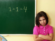 Niña castigada en una escuela,niños matemáticas, error