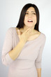 Foto: Beautiful woman with sore throat ill Beautiful woman with sore throat ill