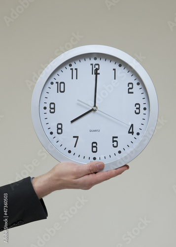 Photo: Pendule indiquant 8 heures Pendule indiquant 8 heures