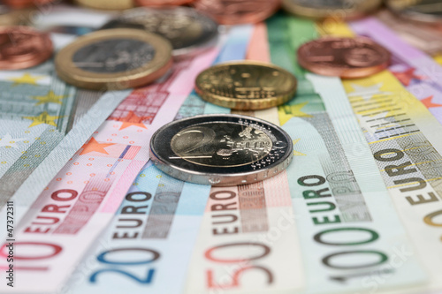 Photo: 2 Euro 2 Euro